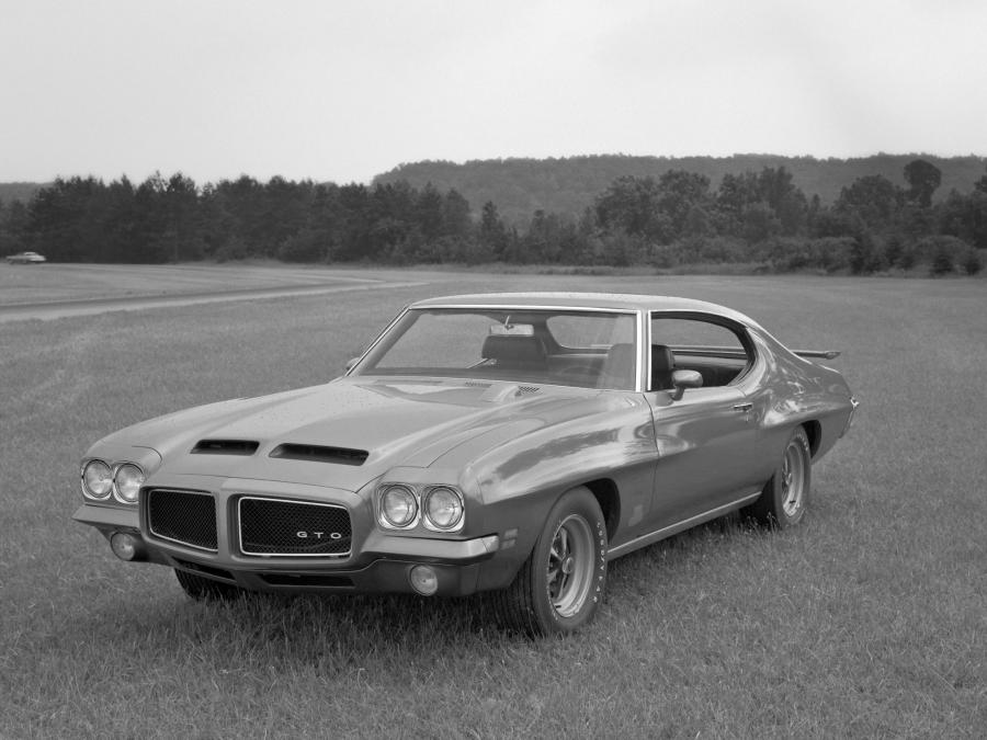  Pontiac GTO The Judge Hardtop Coupe 1971 года  (фото 12 из 13)